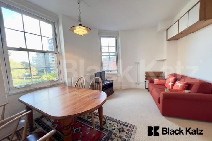 Bright and Spacious Three Bedroom Apartment in the Heart of London Bridge Devon Mansions - Tooley Street , London Bridge